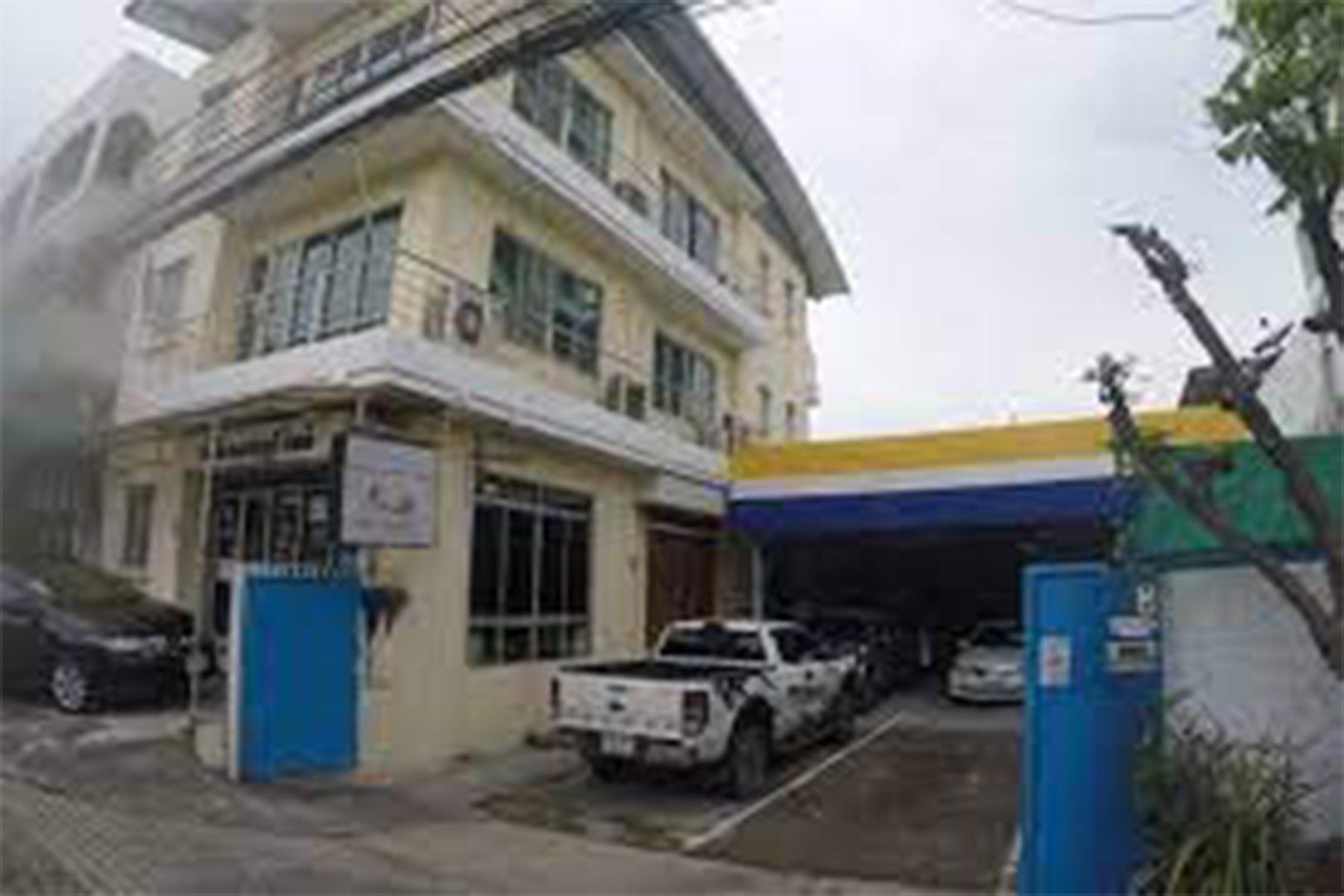 อู่ เอ เพชรบุรี การาจ